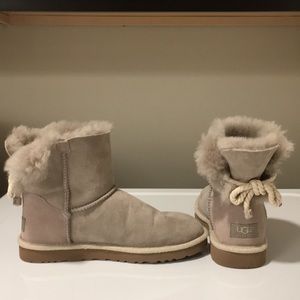 Nautical Bailey Bow Ugg Boots - Gray - Brand New, Never Worn
